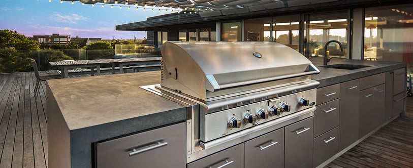 dcs-grills-outdoor-kitchen-on-deck
